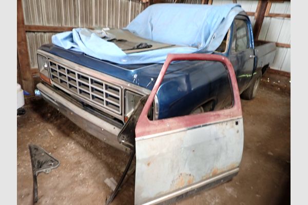 Auction listing photo