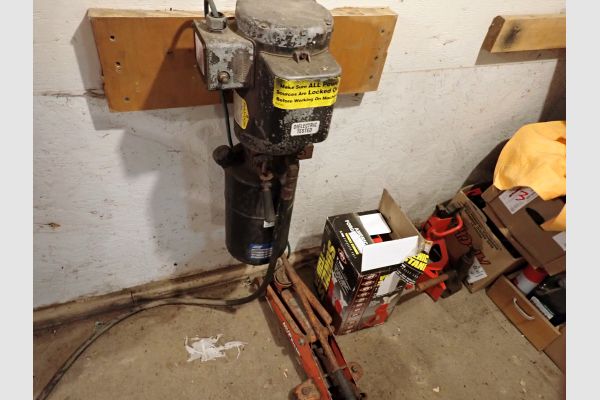 Auction listing photo