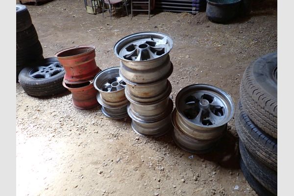 Auction listing photo