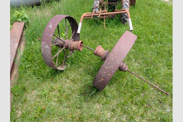 Auction listing photo