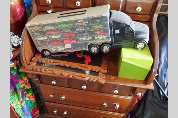 Auction listing photo