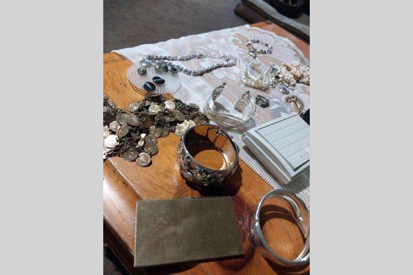 Auction listing photo