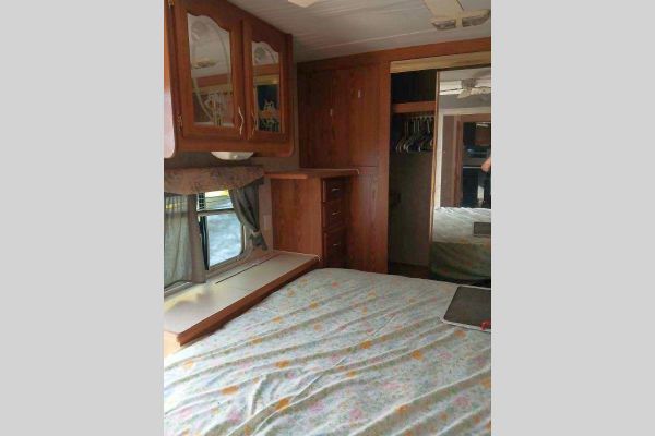 Auction listing photo