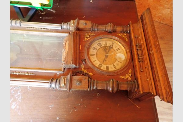 Auction listing photo