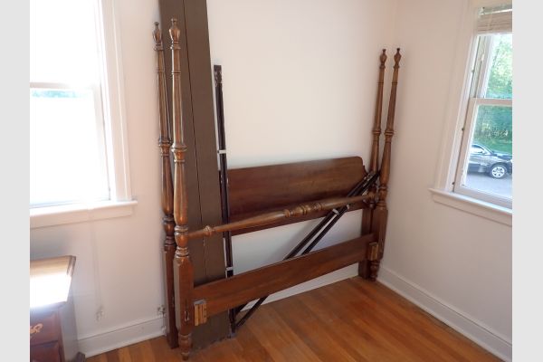 Auction listing photo