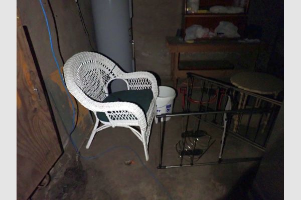 Auction listing photo