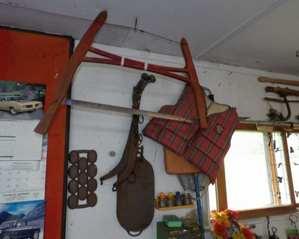 auction image