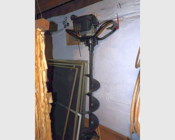 auction image