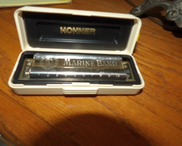 auction image