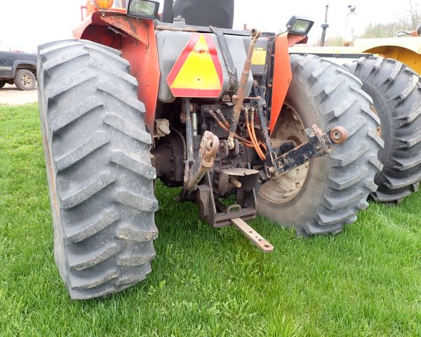 Auction listing photo