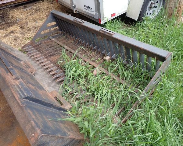Auction listing photo