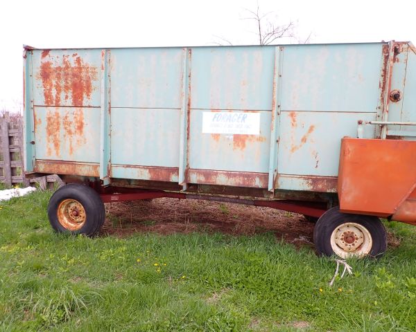 Auction listing photo