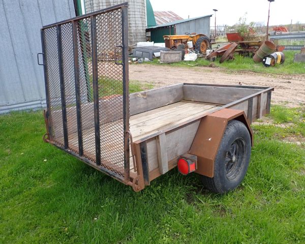 Auction listing photo