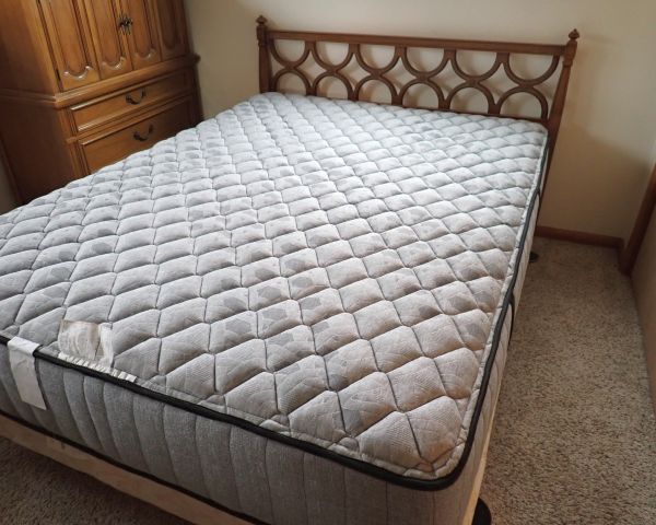 Auction listing photo
