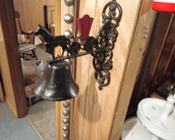 Auction listing photo