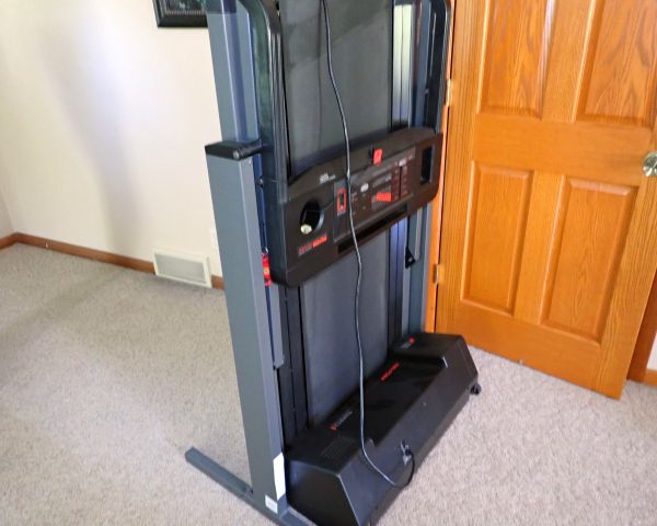 Auction listing photo