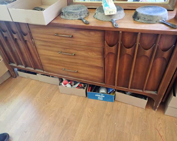 Auction listing photo