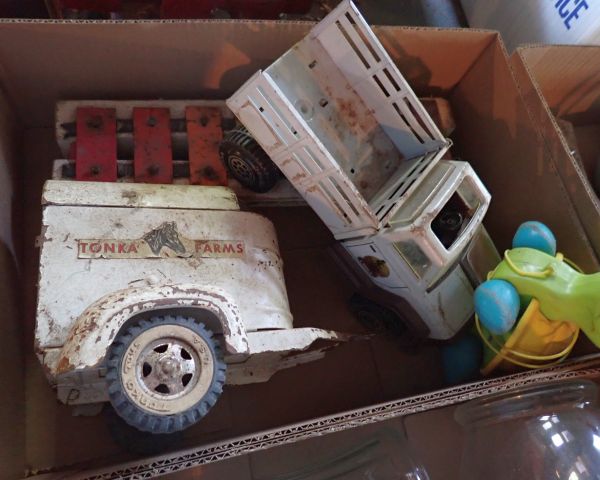 Auction listing photo
