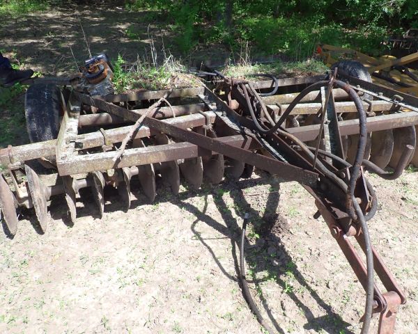 Auction listing photo