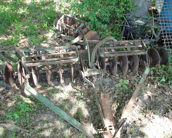 Auction listing photo