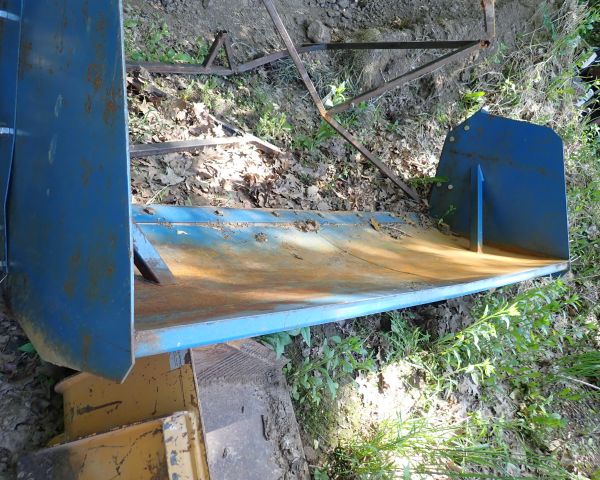 Auction listing photo