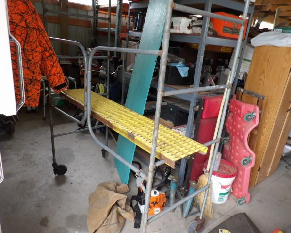 auction image