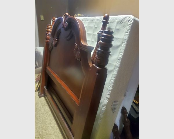 auction image