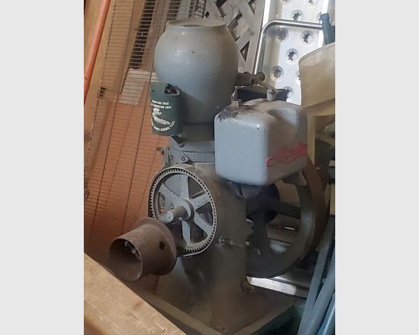 auction image