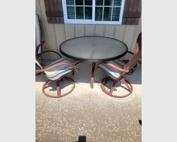 auction image