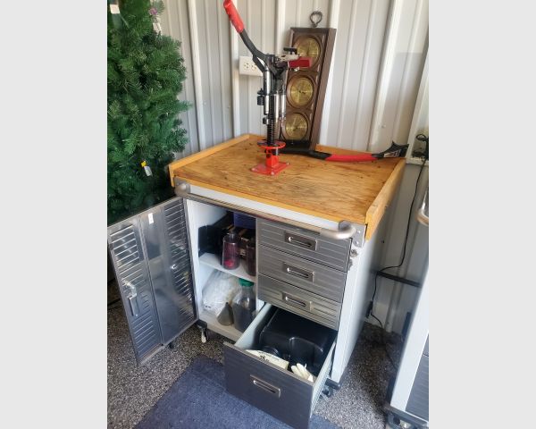 auction image