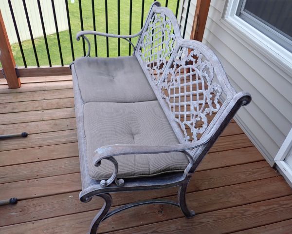 Auction listing photo