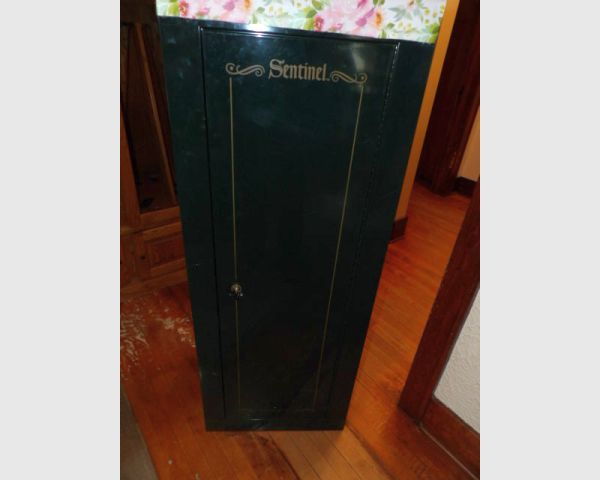 auction image