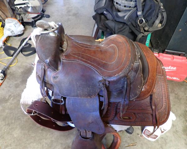 auction image