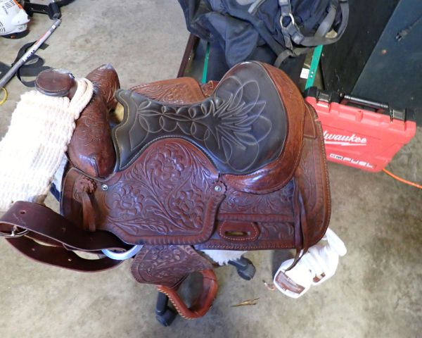 auction image