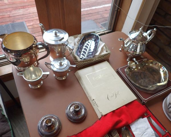 auction image