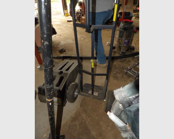 auction image