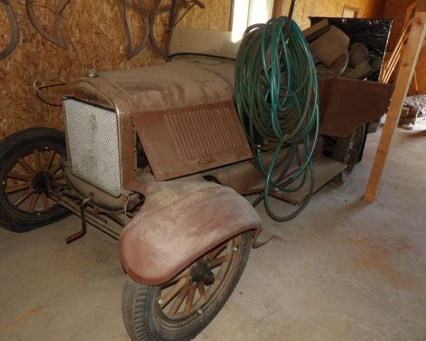 auction image