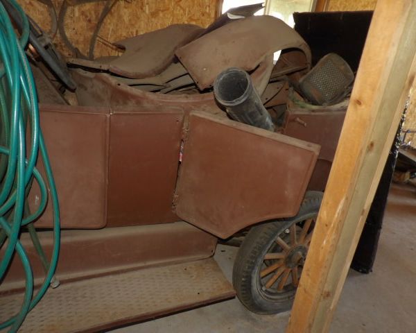 auction image