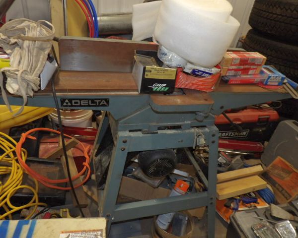 auction image