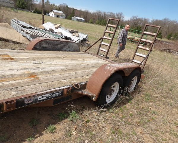 auction image