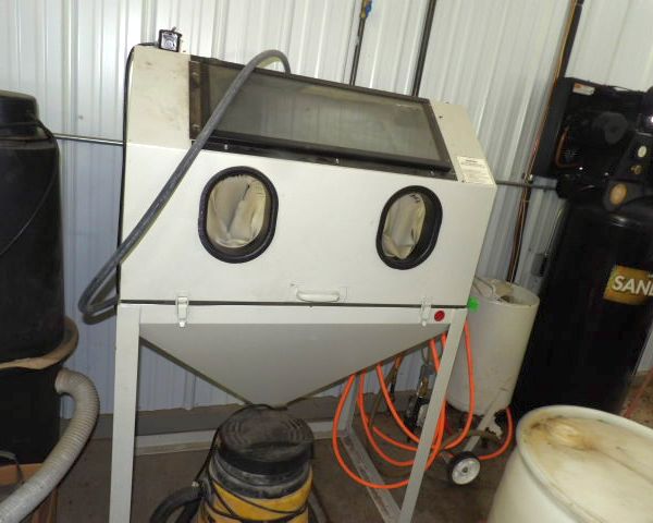 auction image