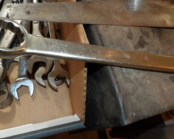 auction image