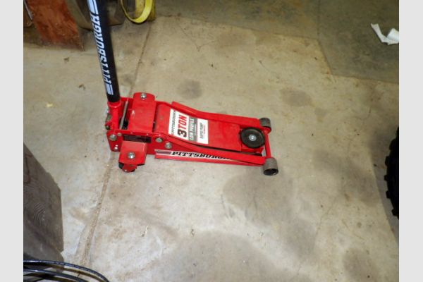 auction image