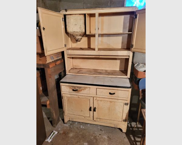 auction image
