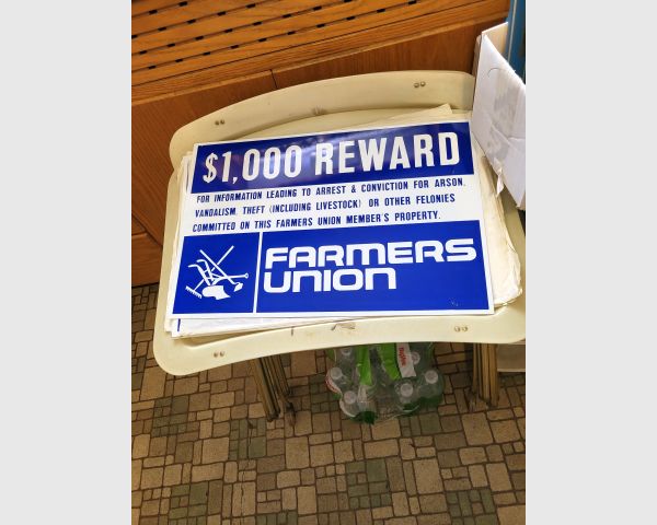 auction image