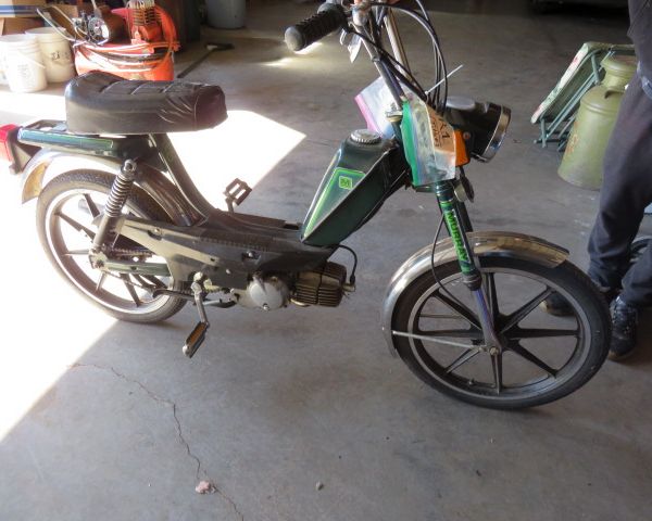 auction image