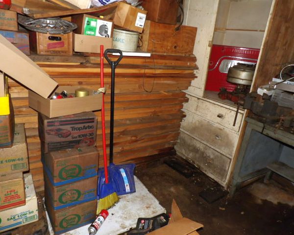 auction image