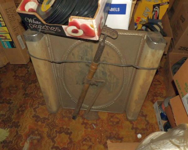 auction image