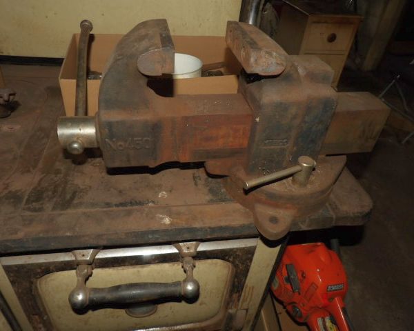 auction image