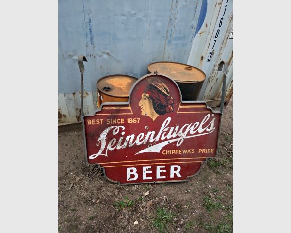 auction image